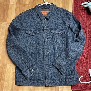 Men’s vintage Levi’s Leopard print denim jacket NEW XL